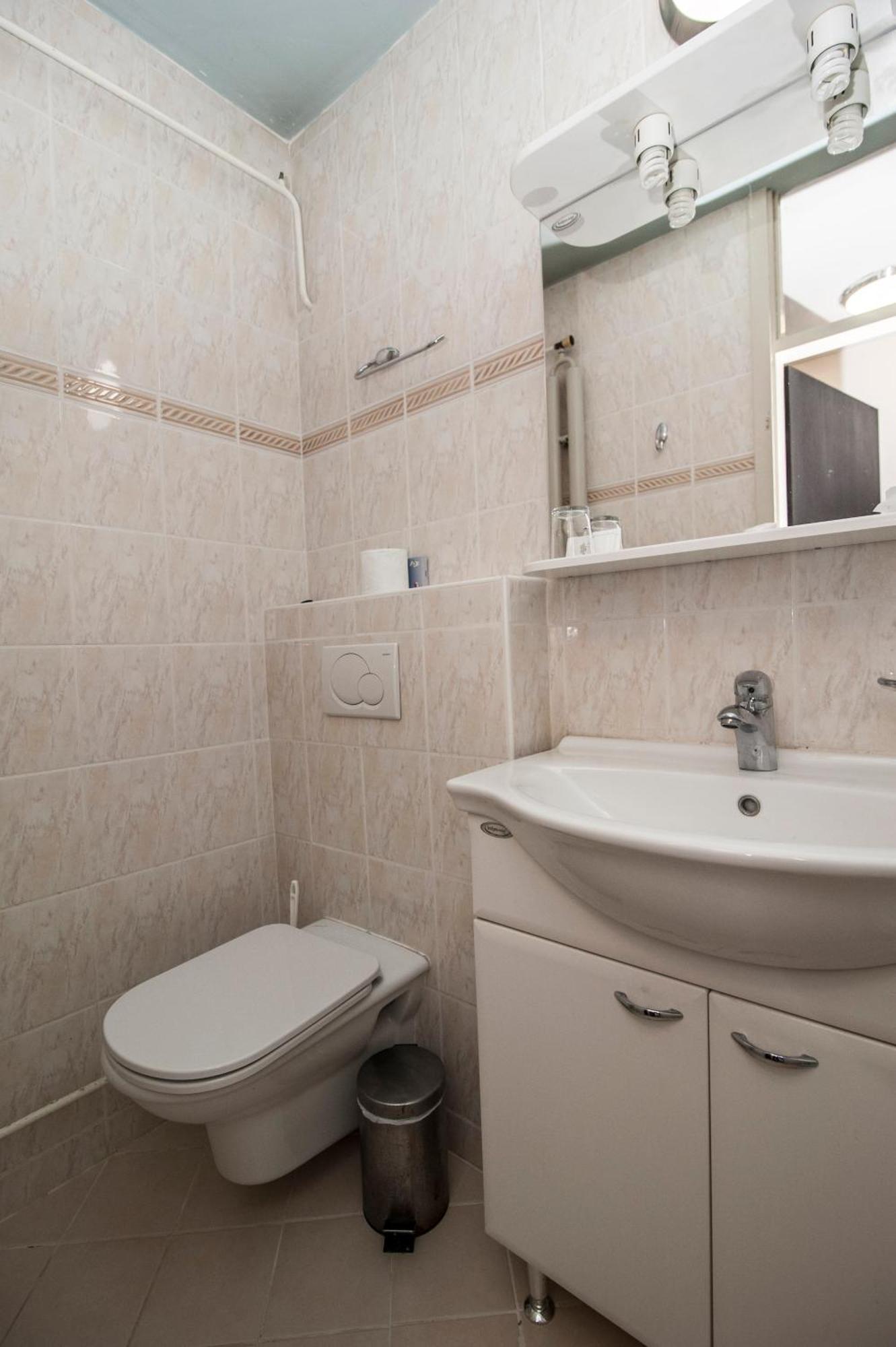 Hotel Faraon Celje Quarto foto
